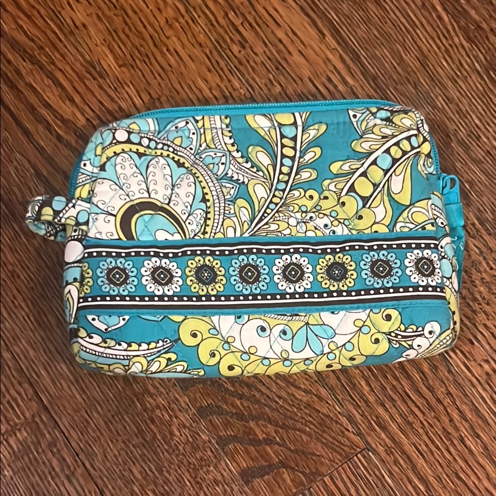 Vera Bradley peacock cosmetics bag